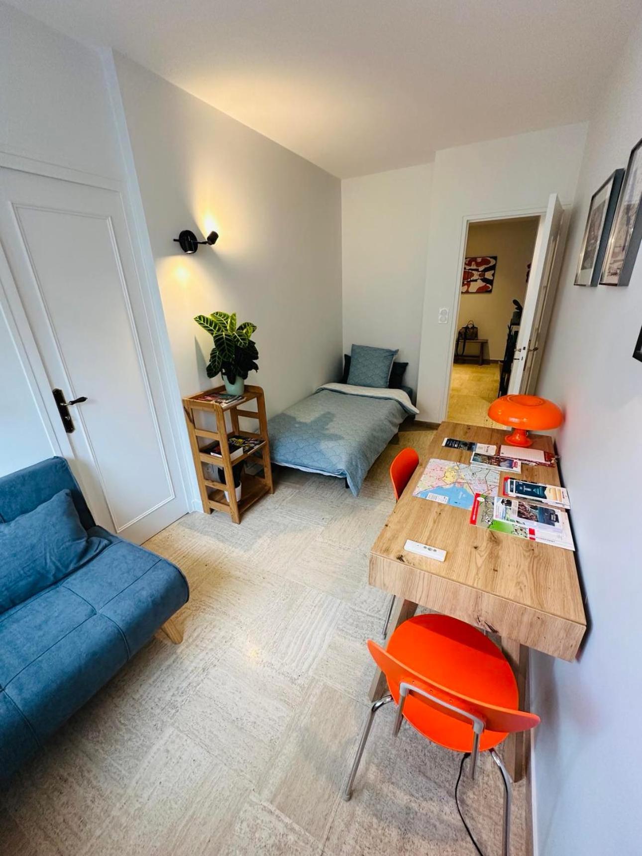 Appartement Bel Et Place De Parking Au Coeur D'annecy *